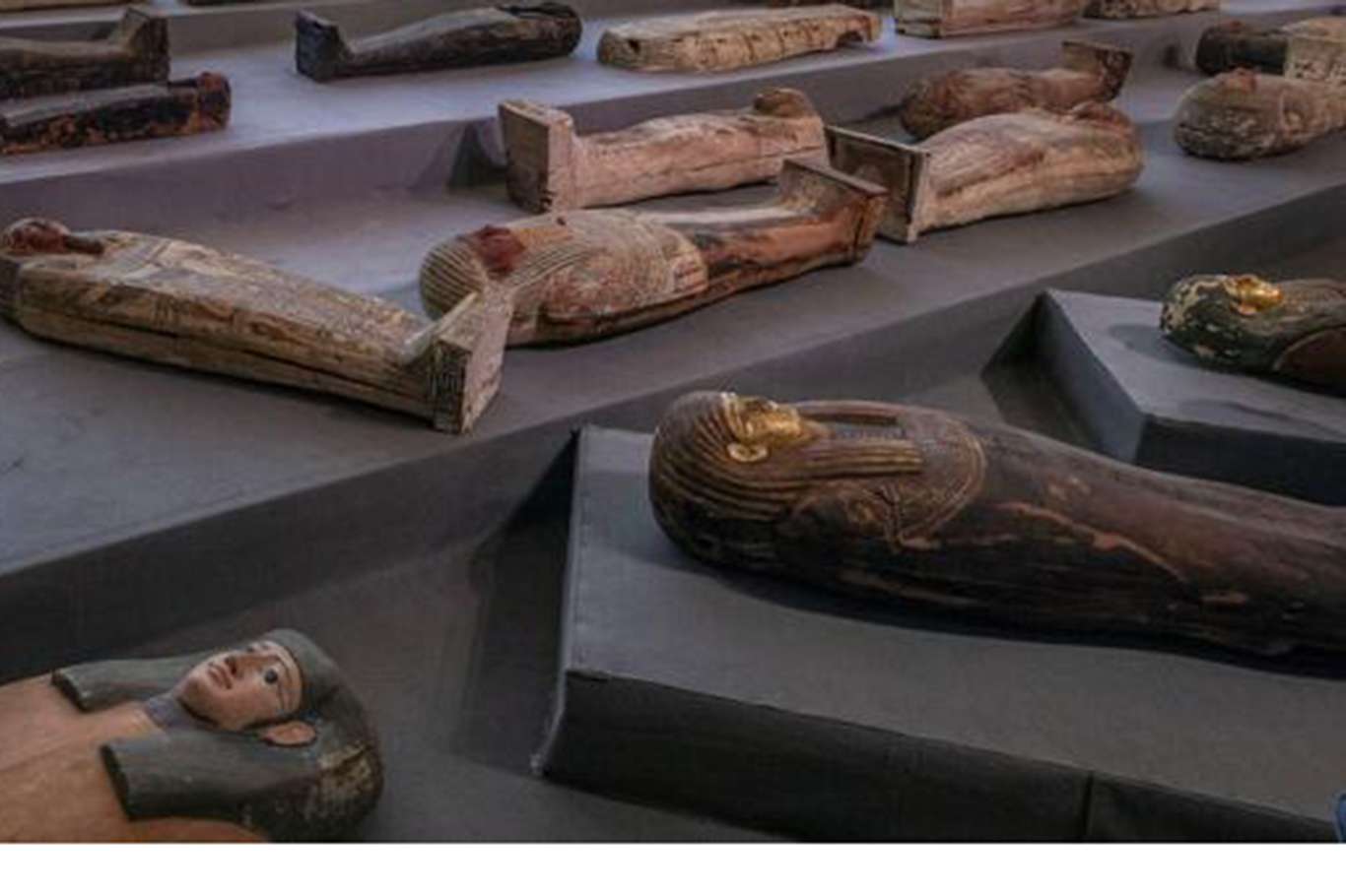 Mısır'da tarihe ışık tutacak 2 bin 500 yıllık arkeolojik keşif Mısır'da tarihe ışık tutacak 2 bin 500 yıllık arkeolojik keşif